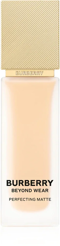 Тональная основа Burberry Beyond Wear Perfecting Matte Foundation матирующая, стойкая, 30 мл, оттенок Fair Warm 010