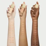 Тональная основа Burberry Beyond Wear Perfecting Matte Foundation матирующая, стойкая, 30 мл, оттенок Deep Warm 130 — фото 4