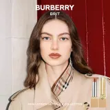 Помада для губ Burberry Brit Shine с блеском, увлажняющая, 3 г, оттенок Punk Pink 636 — фото 4