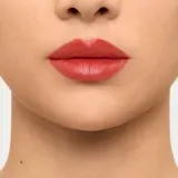 Помада для губ Burberry Kisses сатиновая, стойкая, с гиалуроновой кислотой, 3 г, оттенок Coral Pink 65 — фото 3