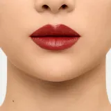 Помада для губ Burberry Kisses сатиновая, стойкая, с гиалуроновой кислотой, 3 г, оттенок Burnished Red 117 — фото 3