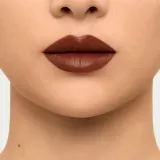 Помада для губ Burberry Kisses сатиновая, стойкая, с гиалуроновой кислотой, 3 г, оттенок Deep Crimson 92 — фото 3