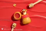 Румяна Wet n Wild Winnie the Pooh Smackerel of Hunny кремовые, лёгкая текстура, 6 г, оттенок Pouncy Pop — фото 3