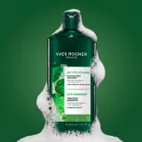 Шампунь Yves Rocher ANTI-PELLICULAIRE против перхоти, с мятой, 300 мл / 600 мл — фото 2