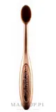 Щётка для контуринга лица Makeup Revolution Precision Brush Oval Shape, овальная, с синтетическим ворсом — фото 1