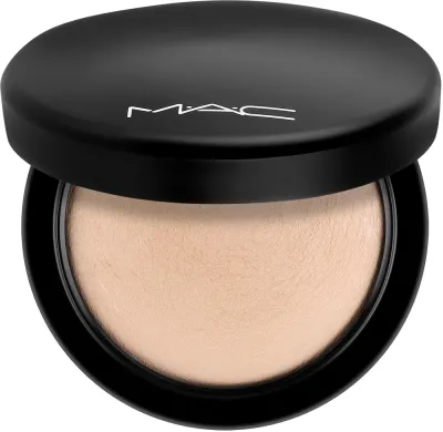 Пудра минеральная для лица MAC Mineralize Skinfinish Natural, в естественных оттенках, 10 г, оттенок Medium Dark