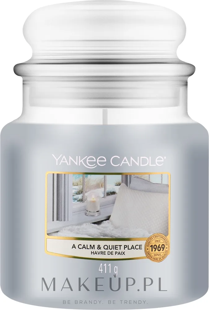 Свеча ароматическая Yankee Candle A Calm and Quiet Place в декоративной банке, 623 г