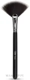 Веерная кисть Nanshy Fan Makeup Brush Onyx Black с деревянной ручкой — фото 1