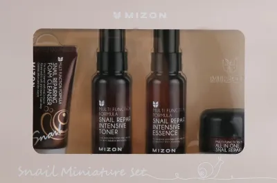 Набор миниатюр для ухода за лицом Mizon Snail Miniature Set с фильтратом секрета улитки: пенка, тоник, эссенция, крем
