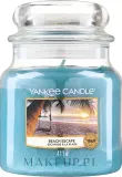 Свеча ароматическая Yankee Candle Beach Escape Candle в стеклянной банке с крышкой, 104 г / 623 г — фото 2