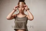 Маска для сна MAKEUP Sleep Mask из натурального шёлка, золотистого цвета, 1 шт — фото 5