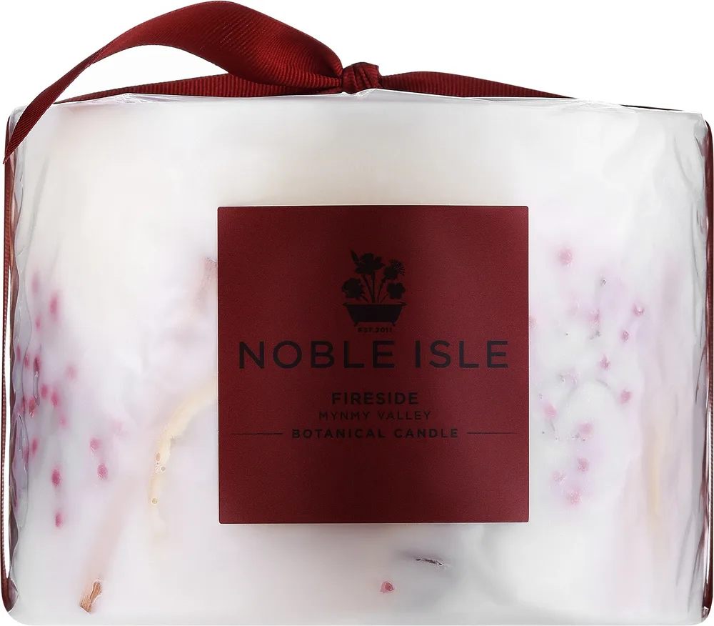 Ароматическая свеча Noble Isle Fireside Botanical