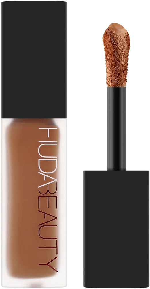 Корректор для лица Huda Beauty Fauxfilter Luminous Matte, оттенок Toasted Almond