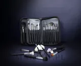 Набор кистей для макияжа Eigshow Beauty Master Series-PRO Bright Silver 26 шт. с чехлом — фото 1