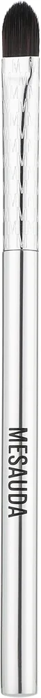 Плоская кисть для консилера Mesauda Milano F04 Precision из синтетического ворса серебристая