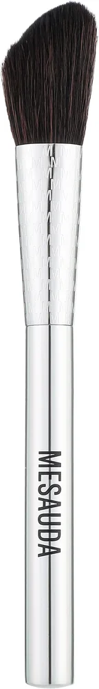 Скошенная кисть для пудры Mesauda Milano F07 Angled из синтетического ворса гипоаллергенная