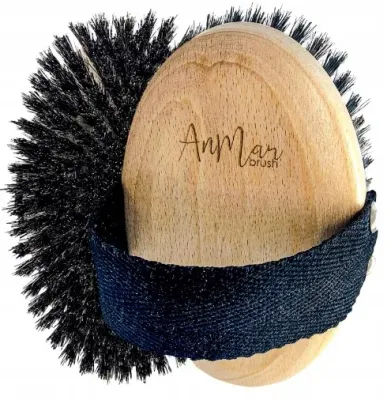 Щётка для сухого массажа тела AnMar Brush чёрная, щетина кабана средней жёсткости, 1 шт