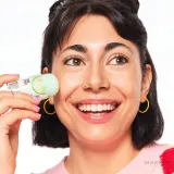 Essence Hello Good Stuff! 48h Hydrating Serum Stick увлажняющая сыворотка-стик для лица 30 г, охлаждающая с гиалуроновой кислотой и огурцом — фото 3