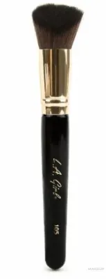 Кисть для контурирования L.A. Girl Angled Face Brush GPB105 скошенная
