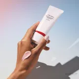 База под макияж Shiseido RevitalEssence Skin Glow — фото 2