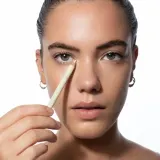 Карандаш для глаз T. LeClerc Anti-Fatigue Eye Pencil — фото 4