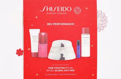 Набор для лица Shiseido Bio-Performance Holiday из 5 средств крем и очищение для зрелой кожи