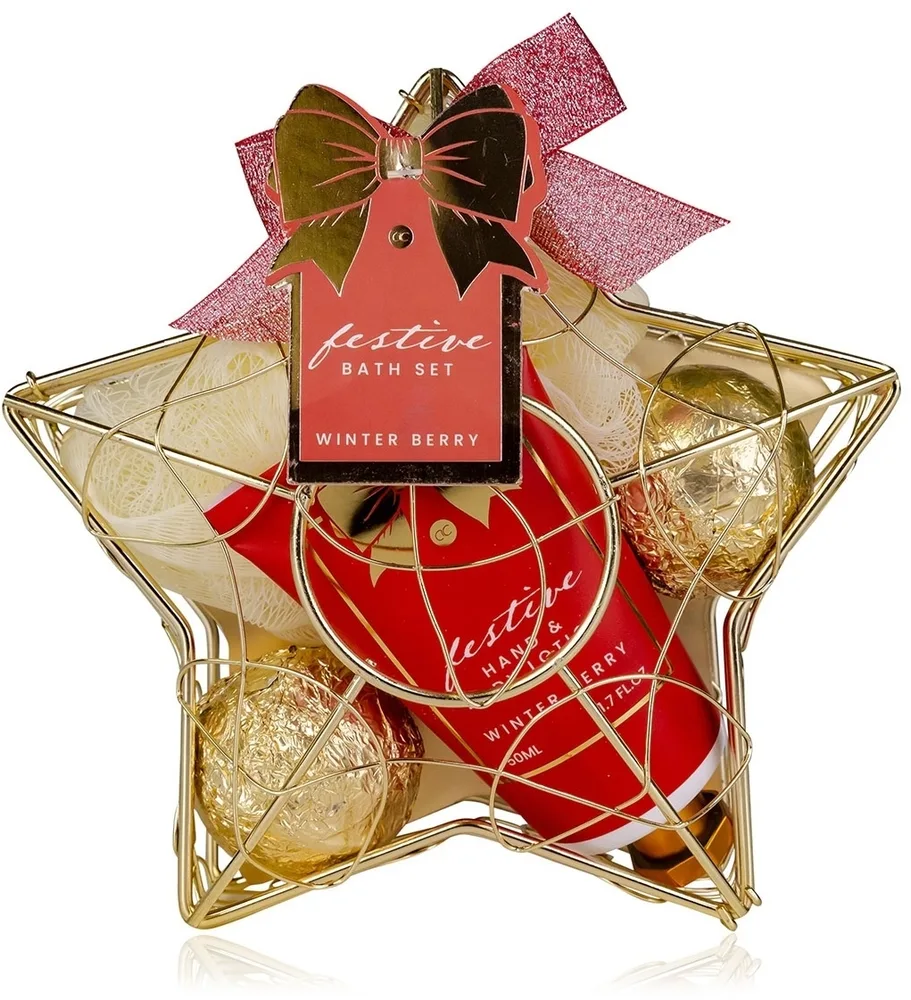 Набор Accentra Festive Winter Berry лосьон для рук и тела 50 мл бомбочки для ванны 2 шт по 40 г и мочалка люфа