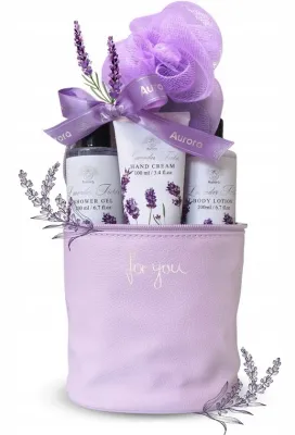 Набор Aurora Lavender Fields гель для душа 200 мл бальзам для тела 200 мл крем для рук 100 мл и мочалка люфа