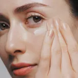 Shiseido Future Solution LX Eye And Lip Contour Regenerating Cream Refill крем восстанавливающий для кожи вокруг глаз и губ, сменный блок 17 мл — фото 2