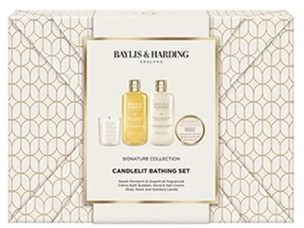 Baylis & Harding Baylis & Harding Sweet Mandarin & Grapefruit Gift Wrapped Candletlit Gift Set (b/bubble/300 мл + b/wash/300 мл + h/cr/50 мл + candle/60 г) - Подарочный набор Baylis and Harding Sweet Mandarin and Grapefruit: пена для ванны, крем для душа, крем для рук и ногтей, ароматическая свеча