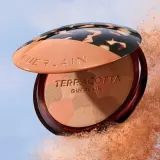 Бронзирующая пудра Guerlain Terracotta Light Sun-Kissed Natural Healthy Glow Powder, 10 г, оттенок 01 - Light Warm Beige Case — фото 3