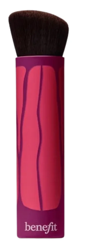 Кисть для бронзера Benefit Hoola Wave Maker Bronzing Balm Brush скошенная