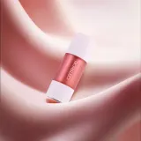 Румяна для лица Catrice Soft Embrace Liquid Shimmer, оттенок C02 - Mulberry Glow — фото 5