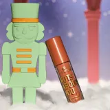 Жидкая помада для губ Essence Nuts About You Glitter Switch Liquid Lipstick, нюдовый оттенок, мерцающий финиш, 4 мл, оттенок 01 - Kiss Me Prince! — фото 5