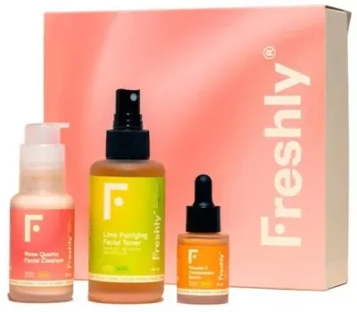 Набор Freshly Cosmetics Vitamin C тоник для лица 100 мл сыворотка с витамином C 15 мл и очищающее средство 50 мл