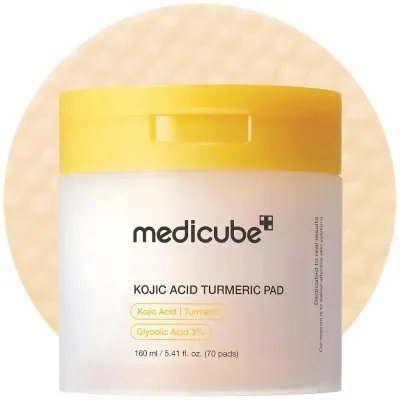Осветляющие пилинг-диски для лица Medicube Kojic Acid Turmeric Pad с койевой кислотой и куркумой