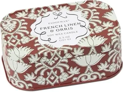 Свеча ароматическая Paddywax Cherie French Linen and Orrise в жестяной банке с узором, 2 фитиля, 127 г