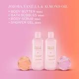 Набор Baylis & Harding Jojoba Vanilla & Almond Oil пена для ванны 250 мл гель для душа 250 мл крем для тела 100 мл и скраб для тела — фото 4