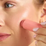 Стик многофункциональный кремовый Pur Silky Tint Creamy Multitasking Stick with Peptides, с пептидами, 6 г, оттенок Berry Best — фото 5