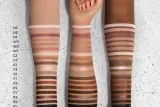 Палетка теней для век Natasha Denona Eye Sculpt Texture and Tone Eyeshadow Palette, оттенок Soft — фото 6