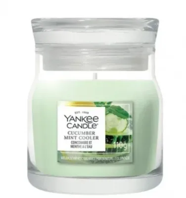 Свеча ароматическая Yankee Candle Cucumber Mint Cooler в банке, 1 фитиль, 110 г
