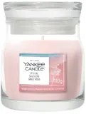Свеча ароматическая Yankee Candle Pink Sands в банке, 1 фитиль, 110 г — фото 1