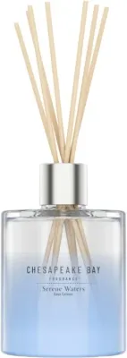 Ароматический диффузор Chesapeake Bay Candle Serene Waters Reed Diffuser с ротанговыми палочками, 150 мл