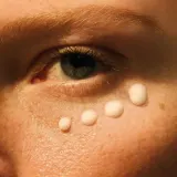 Крем для кожи вокруг глаз Omorovicza Daily Vitamin C, 15 мл — фото 3