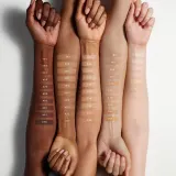 Долговременное тональное средство для лица Fenty Beauty Pro Filt'r Soft Matte Longwear Foundation, оттенок 220 — фото 1