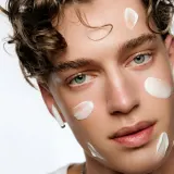 Крем SOS увлажняющий и осветляющий для лица Glowery No Walk of Shame, 50 мл — фото 1