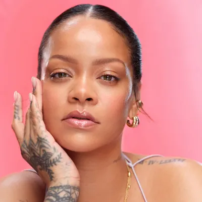 Макияж для лица: Крем-праймер "Сияние кожи" Fenty Beauty Grip Trip