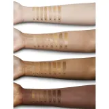 Тройной фонд с постепенным покрытием Charlotte Tilbury Beautiful Skin Foundation, 30 мл, оттенок 9 Warm — фото 3