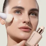 Макияж для лица - Крем-бальзам для сияния кожи Natasha Denona HY-GLAM Foundation, 30 мл, оттенок P2 — фото 2