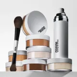 Пудра в компактной упаковке Makeup By Mario SurrealSkin Soft Blur Setting Powder, 15 г, оттенок 6 - Warm Deep — фото 4
